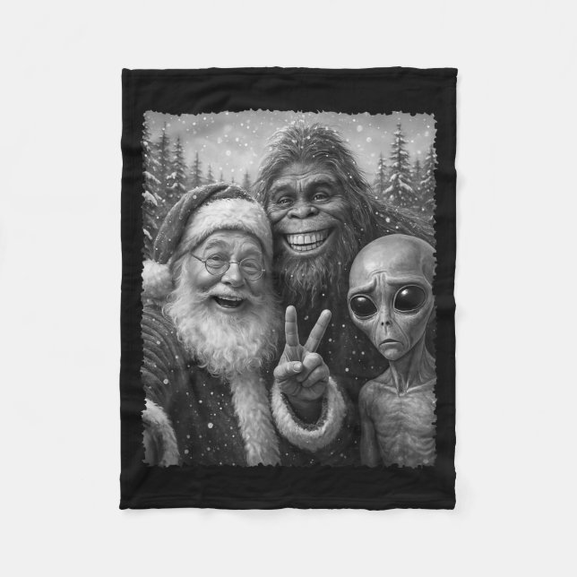 Funny Cat Christmas Bigfoot Alien Santa Snow Selfi Fleece Blanket (Front)