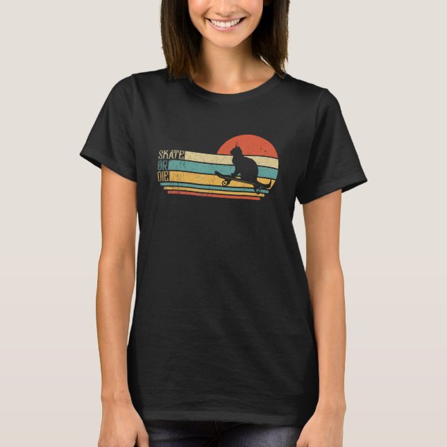 Funny Cat On Skateboard, Retro Skateboarder T-Shirt (Front)