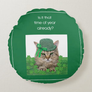 Funny Cat on St. Patrick’s Day Round Cushion