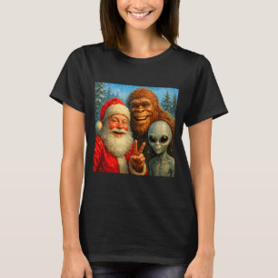 Funny Cat Selfie With Santa Claus &amp; Bigfoot Me T-Shirt