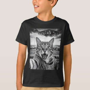 Funny Cat Selfie with UFO Alien Vintage Graphic T-Shirt