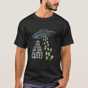 Funny Cat Spaceship Hese Earthlings Are So Cute Al T-Shirt