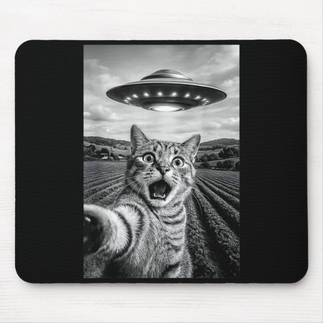 Funny Cat Ufo Alien Bengal Cat Selfie Gift Men Wom Mouse Mat (Front)