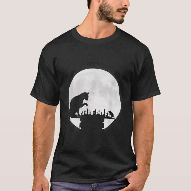Funny Chess Board Cat Mouse Chess Playing Moon Gra T-Shirt (Front)
