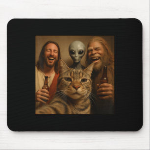 Funny Christmas Cat Selfie Bigfoot An Alien &amp;  Mouse Mat