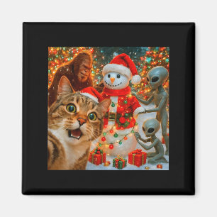 Funny Christmas Cat Selfie With Bigfoot Alien &amp Magnet