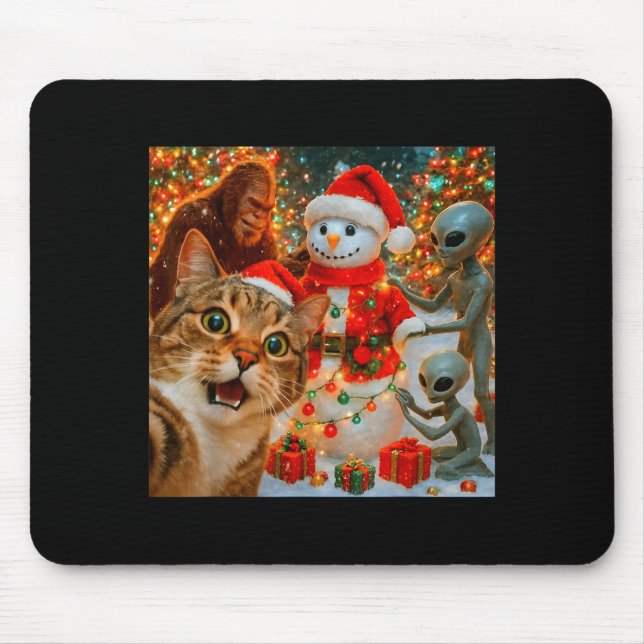 Funny Christmas Cat Selfie With Bigfoot Alien &amp Mouse Mat (Front)