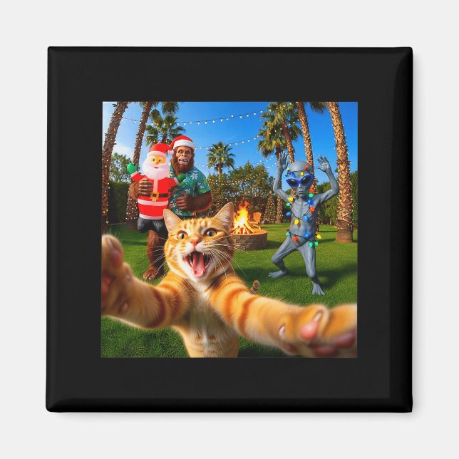 Funny Christmas Cat Selfie With Bigfoot &amp; Alie Magnet (Front)
