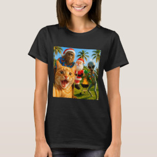Funny Christmas Cat Selfie With Bigfoot &amp; Alie T-Shirt