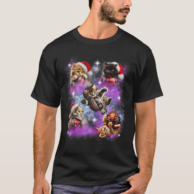 Funny Christmas Cats In Space Cute Xmas Space Cats T-Shirt (Front)