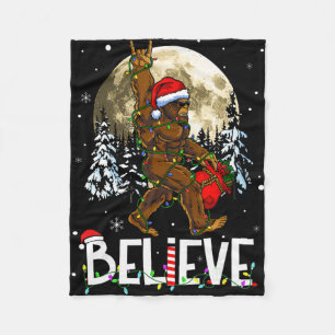 Funny Christmas Xmas Bigfoot Believe Sasquatch In Fleece Blanket