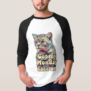 Funny cute cat meme for cat lovers & kitty owners T-Shirt