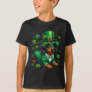 Funny dachshund shamrock st patricks day irish dog T-Shirt