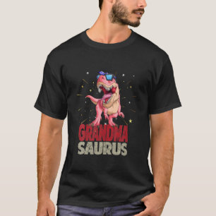 Funny Family Matching Birthday Vacation Grandma Sa T-Shirt