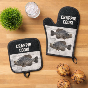 Funny Fishing Pun Crappie Serve Fish Cook Men Oven Mitt & Pot Holder Set
