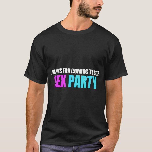 Funny Gender Reveal Shirt For Mum Or Dad Gender Re (Front)