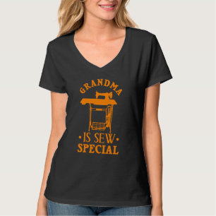 Funny Grandma Women Cool Grandmother Sewing Sewer  T-Shirt