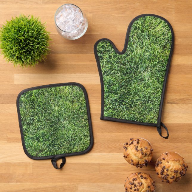Funny green grass texture pattern real photo fun oven mitt & pot holder set (Top Down)
