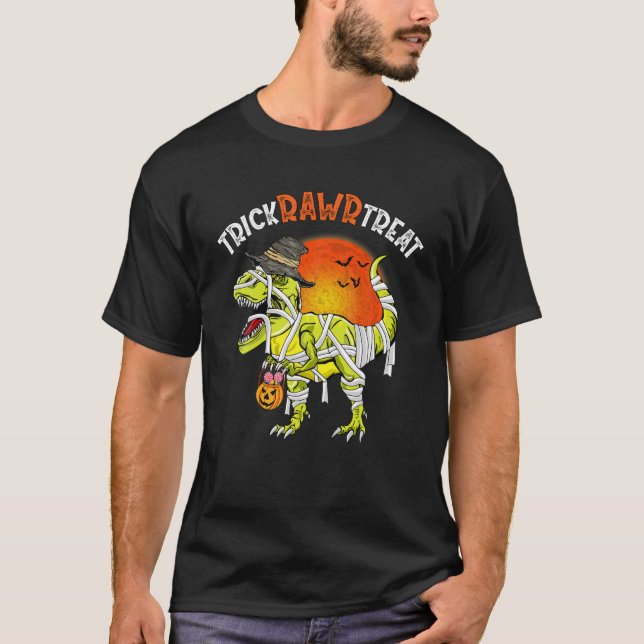 Funny Halloween Boys Trick Rawr Treat Dinosaur T R T-Shirt (Front)