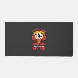 Funny Halloween Pumpkins Pie Design_1 Desk Mat