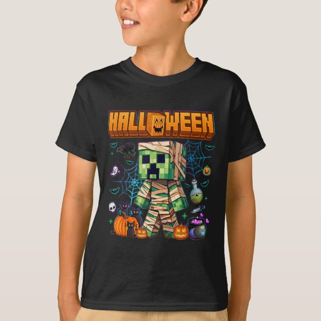 Funny Halloween Video Game Pumpkin Gaming Men Boys T-Shirt (Front)