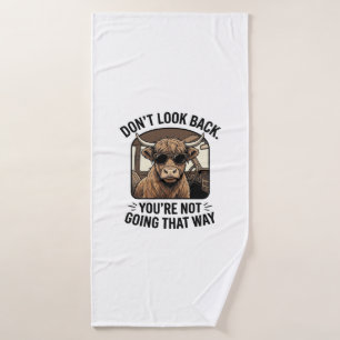 Funny Highland Cow Don’t Look Back Retro Bath Towel