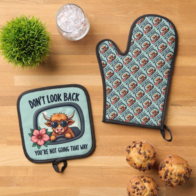 Funny Highland Cow Retro Western Motivational Art Oven Mitt & Pot Holder Set (Top Down)