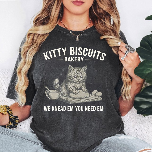 Funny Kitty Biscuits Bakery Cat Kneading Dough Pun T-Shirt (Creator Uploaded)