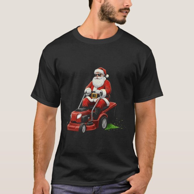 Funny Lawn Mower Santa Christmas Graphic Mowing La T-Shirt (Front)