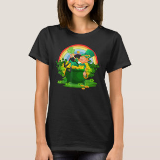Funny Leprechaun Boys Girls Men Women St. Patty's  T-Shirt