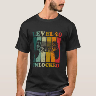 Funny Level 40 Unlocked Gift Men Bday Gamer 40th B T-Shirt