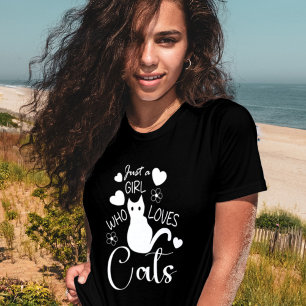 Funny Love cat Cute Drawing Typography T-Shirt