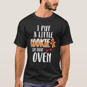 Funny matching couple Christmas Pregnancy Announce T-Shirt