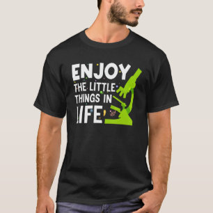 FUNNY MICROSCOPE,MICROBIOLOGISTS BIOLOGY NERD SCIE T-Shirt