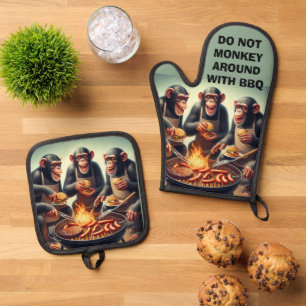 Funny Monkey BBQ Oven Mitt & Pot Holder Set