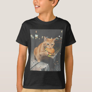 Funny Orange Tabby Cat Eating Cheeseburger Cat T-Shirt