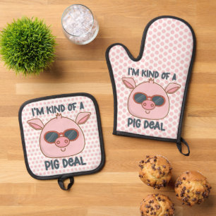 Funny Pig Pun Oven Mitt & Pot Holder Set