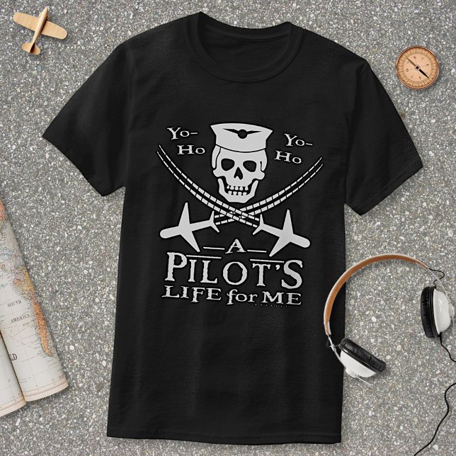 Funny Pilot Skull Cross Aeroplanes Pirate Humour D T-Shirt (Creator Uploaded)