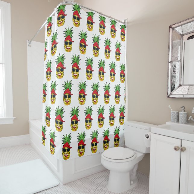 Funny pineapple shower curtain (In Situ)