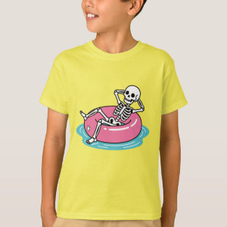 Funny Pink Cartoon Skeleton Lounging Float Ring Il T-Shirt
