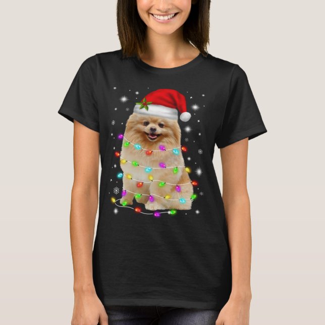 Funny Pomeranian Dog Santa Hat Christmas Lights Lo T-Shirt (Front)
