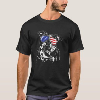 Funny Proud Old English Bulldog American Flag sung T-Shirt