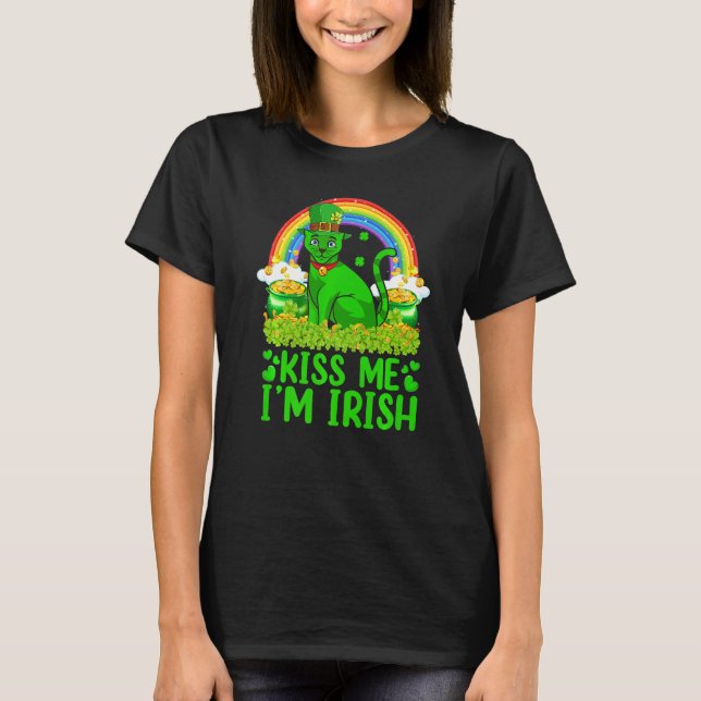 Funny Rainbow Kiss Me I'm Irish Siamese Cat St Pat T-Shirt (Front)