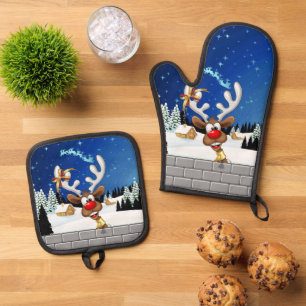 Funny Reindeer Peeking Christmas Meme  Oven Mitt & Pot Holder Set
