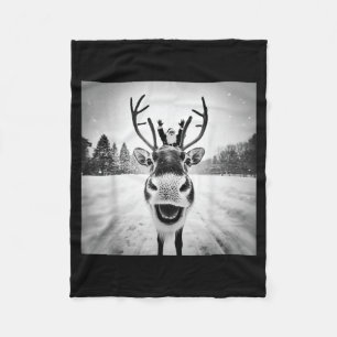 Funny Reindeer Selfie Christmas Men Women Boys And Fleece Blanket