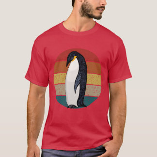 Funny retro cute penguin lovers 90s vintage girl T-Shirt