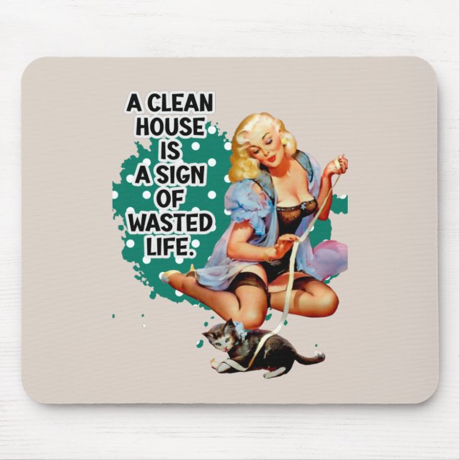 Funny Retro Housewife Humour Pin-up Art Mouse Mat (Front)