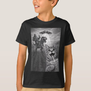 Funny Scared Cat Selfie UFO Bigfoot Drinking T-Shirt