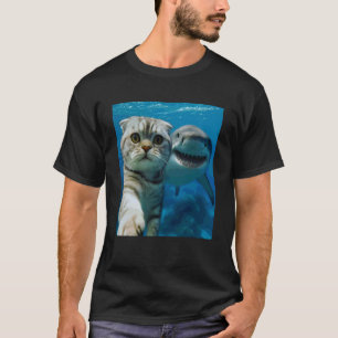 Funny Scottish Fold Cat Selfie with Shark Ocean Lo T-Shirt