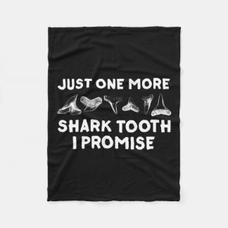 Funny Shark Teeth Design For Men Women Shark Teeth Fleece Blanket